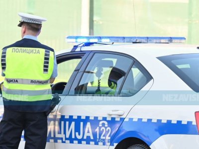 Nakon slijetanja policija u autu pronašla pištolj i tragove koji liče na krv