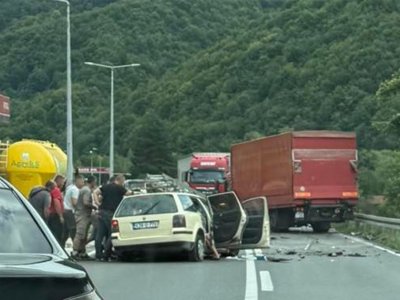 Sudar auta i kamiona kod Žepča, jedna osoba u bolnici