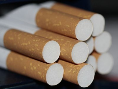 Iz magacina benzinske pumpe ukradena tri kartona cigareta