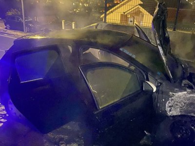 Gorilo osobno vozilo u Mostaru