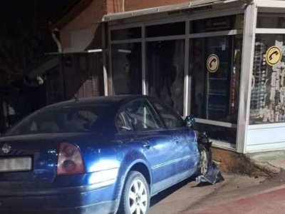 Međugorje: Vozač izgubio nadzor nad vozilom i udario u poslovne objekte