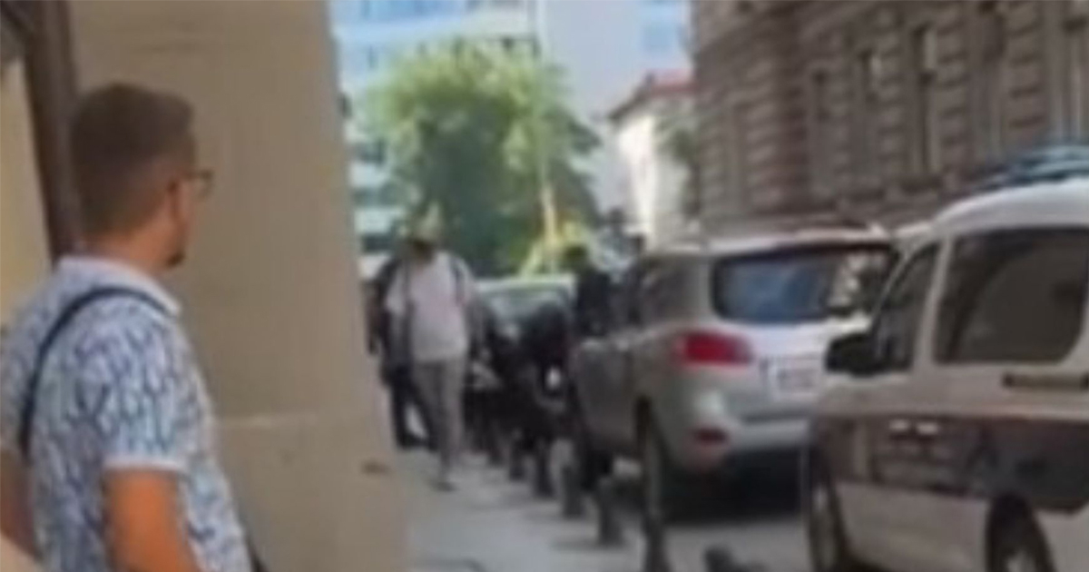 Drama ispred suda: Optuženi za ubistvo pokušao pobjeći