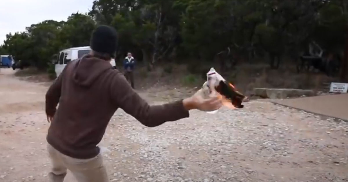 Sugrađanina napao molotovljevim koktelima i vikao "E ovaj je za tebe"