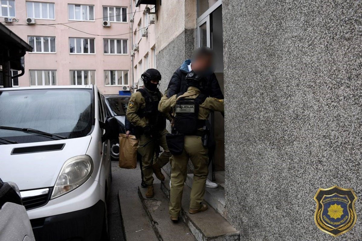 FUP uhapsio šest osoba, terete ih za pokušaj iznude 150.000 KM