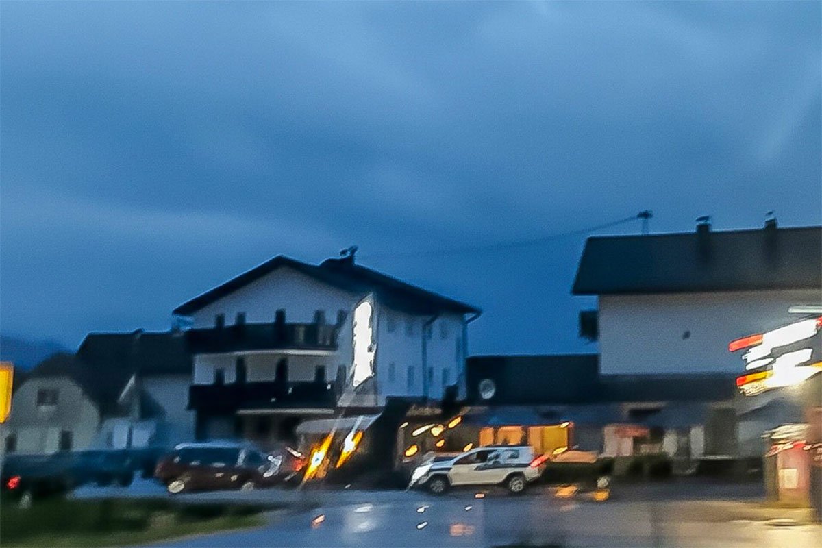 Pucnjava u Gornjem Vakufu: Ranio policajca i svog sina