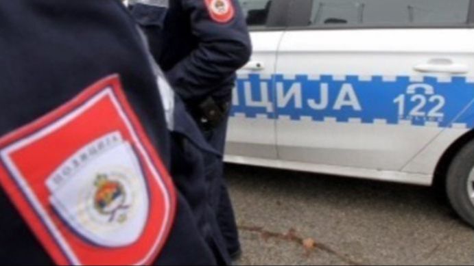 Muškarac napao ženu na ulici, građani priskočili u pomoć